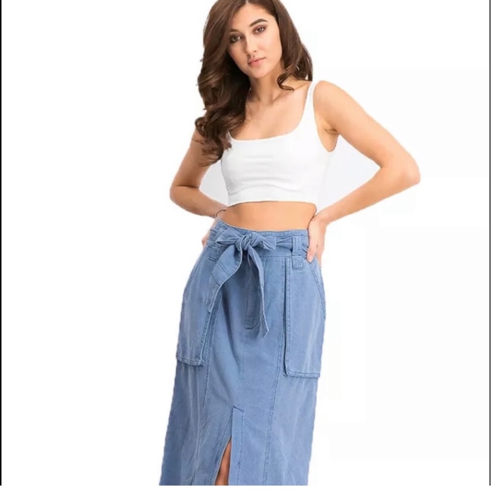 NEW $98 FREE PEOPLE Catching Feelings Chambray Denim Blue Tie Midi Skirt